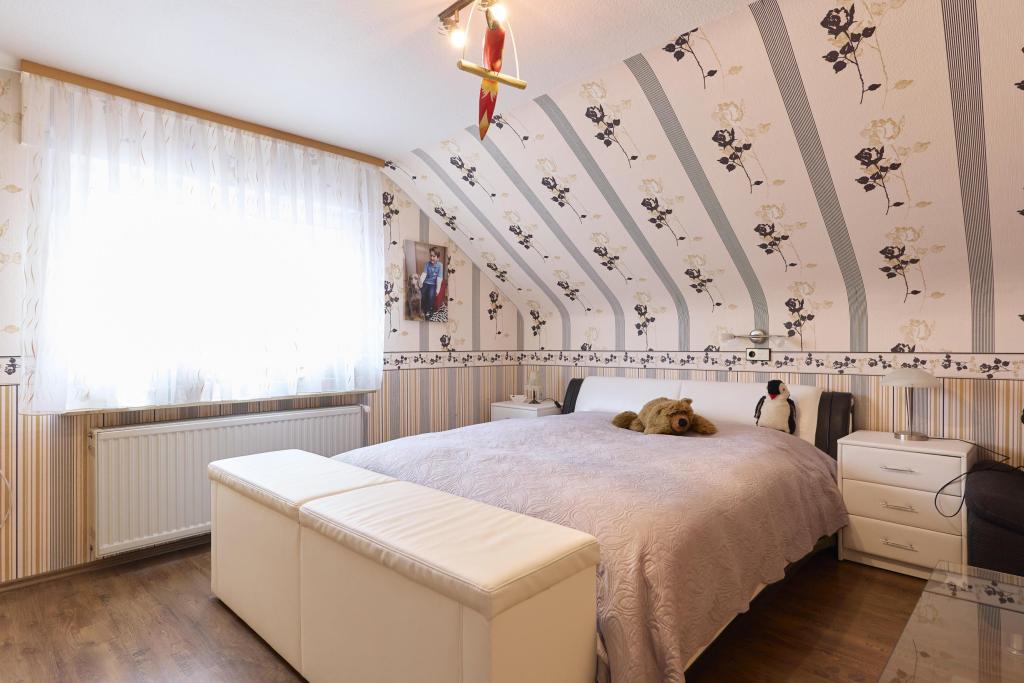 Schlafzimmer im 2.OG