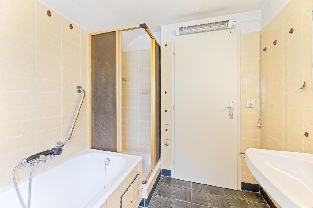 Badezimmer im DG