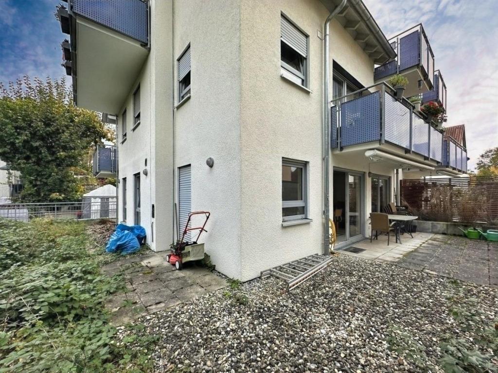 Terrasse mit eigenem Garten