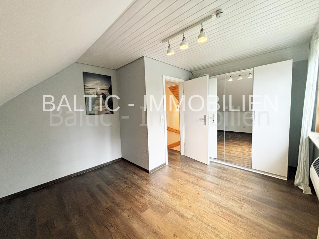 Schlafzimmer DG