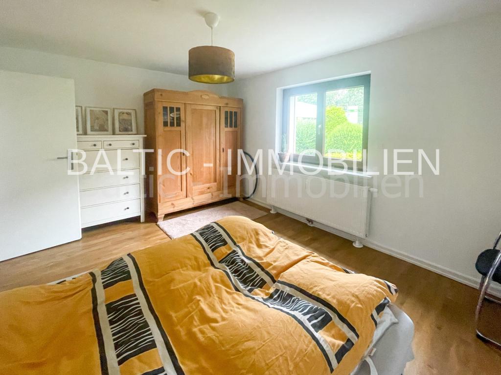 Schöne, komplett sanierte / renovierte Wohnung mit Gartenmitbenutzung ! - Photo 2