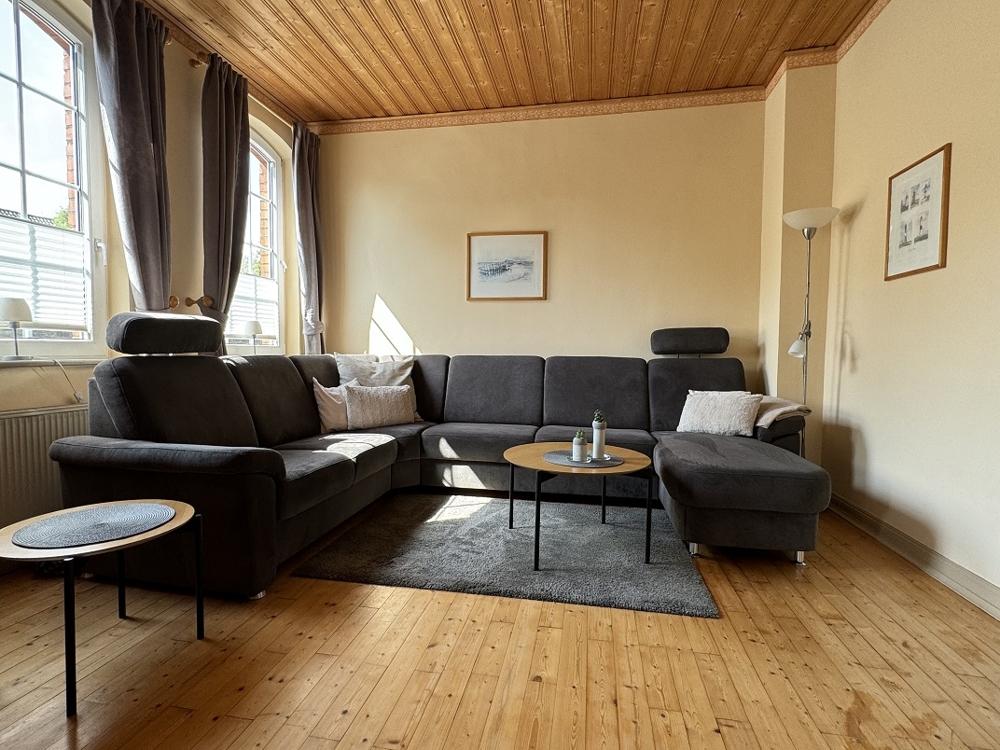 2675 EG Wohnzimmer + Büro (1)