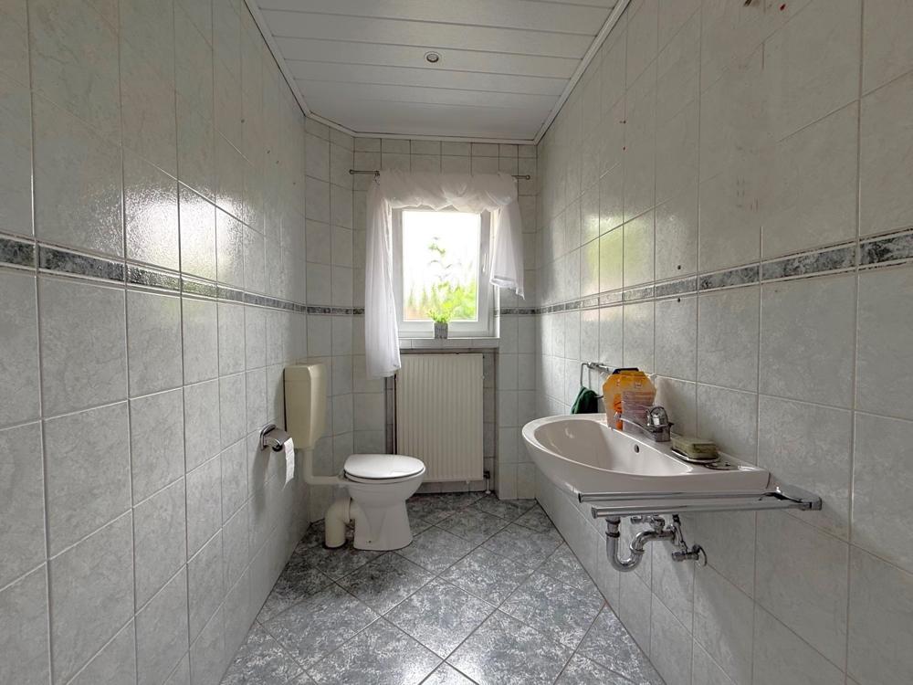 Gäste-WC EG