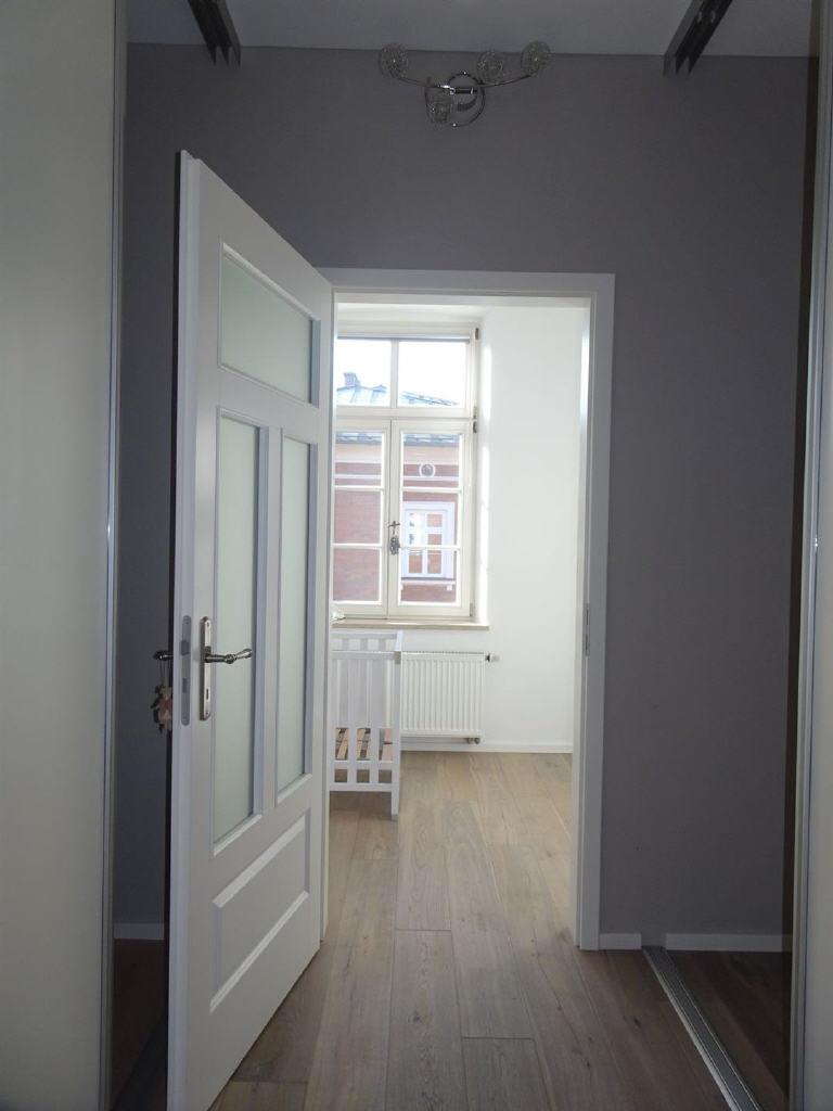 Blick durch die Ankleide in?s Kinderzimmer