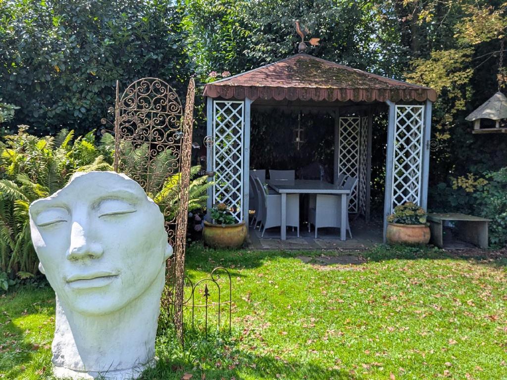 überdachter Pavillon
