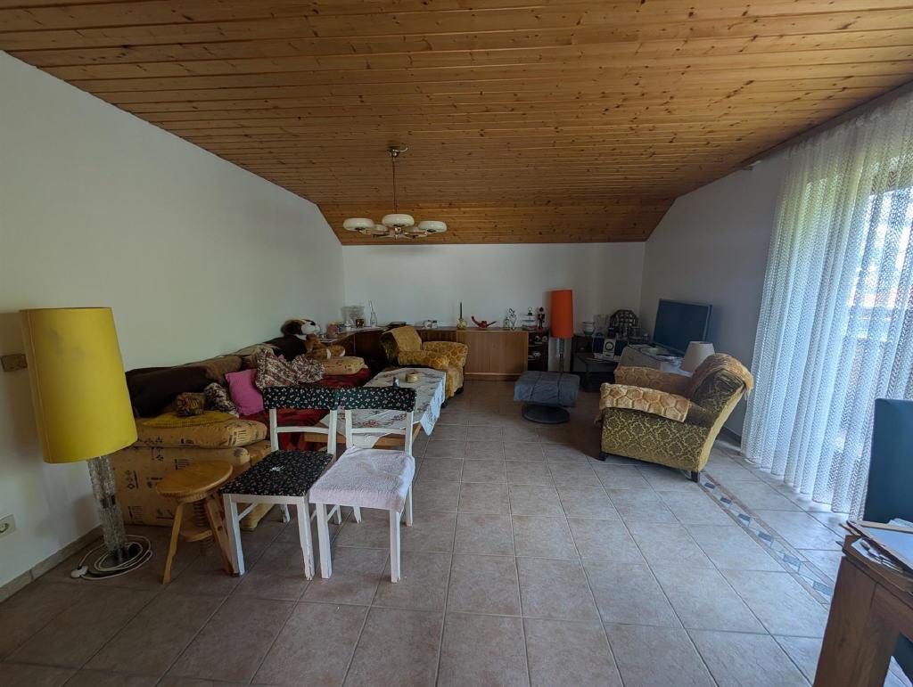 Wohnzimmer im DG