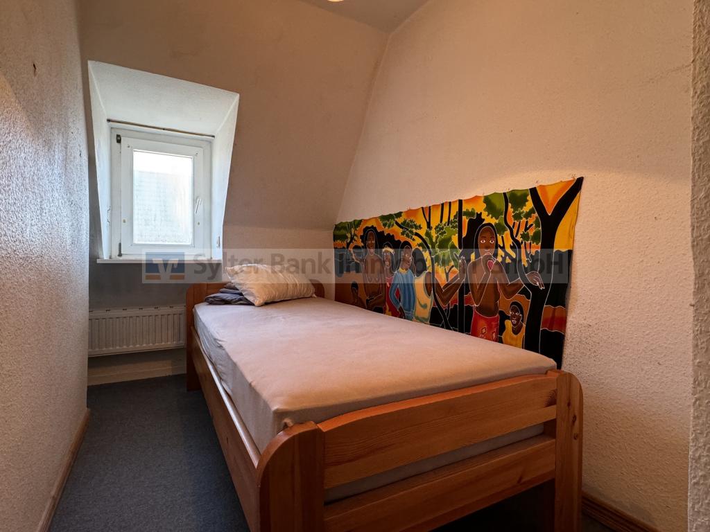 Halbes Zimmer OG