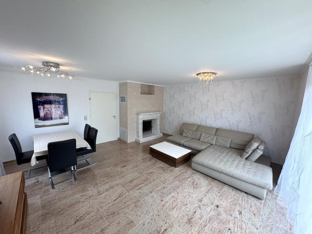 Niederdollendorf: Einfamilienhaus mit hochwertiger Ausstattung-4 Zimmer, Einbauküche, eigener Garten - Foto 2