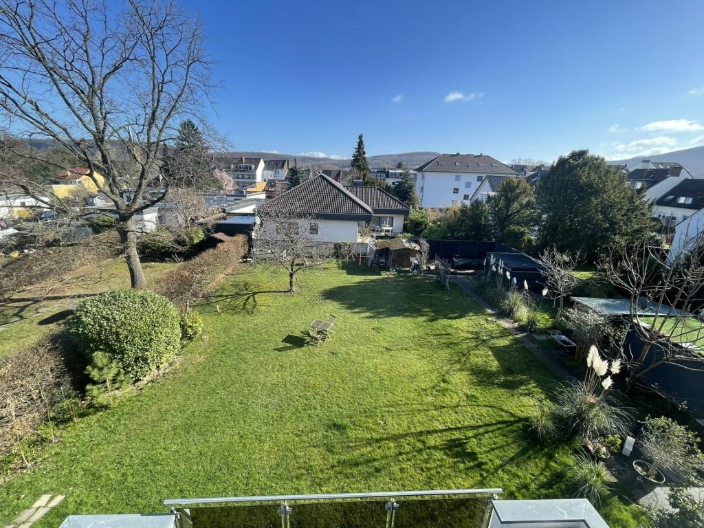 Gepflegte Dachgeschosswohnung mit großer Dachterrasse in Bonn-Plittersdorf! - Photo 4