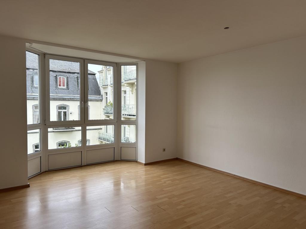 Helle 2-Zimmer-Wohnung mit Balkon und direkter Rheinlage - Photo 1