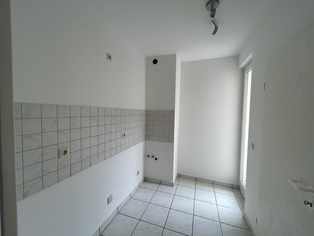 Helle 2-Zimmer-Wohnung mit Balkon und direkter Rheinlage - Photo 3