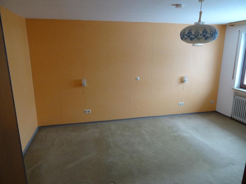 Helle 3,5 Zimmer Wohnung 1. OG mit Balkon, Stellplatz, Garten in 72348 Rosenfeld Heiligenzimmern ab sofort zu vermieten - Photo 5