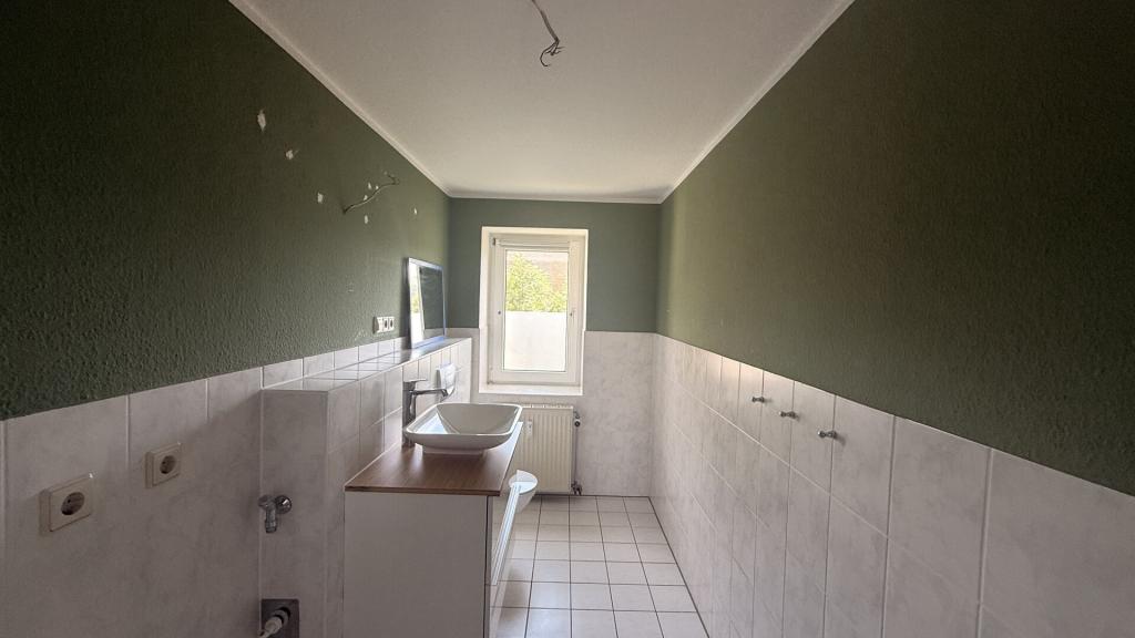 Große 2-Raumwohnung mit Dachterrasse und Einbauküche in Meißen - Foto 3