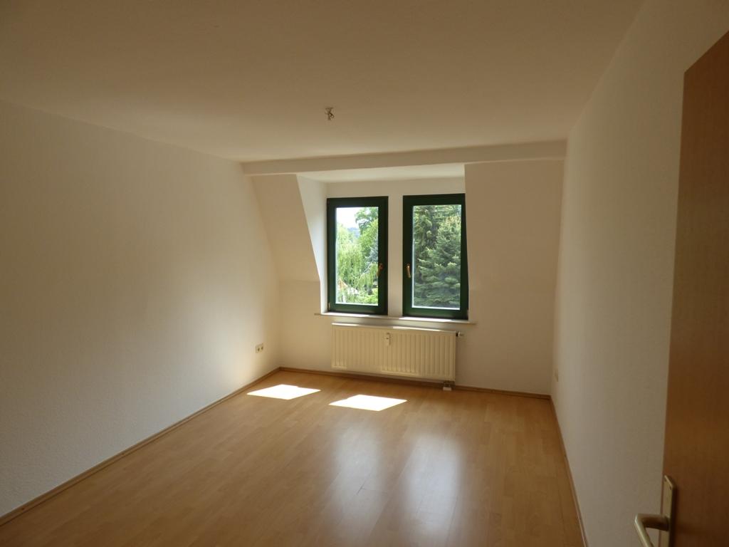 Großzügige DG-Wohnung mit Einbauküche nahe der Albrechtsburg - Photo 2