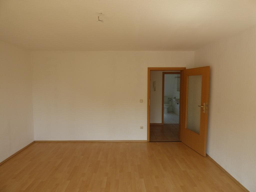 Großzügige DG-Wohnung mit Einbauküche nahe der Albrechtsburg - Photo 1