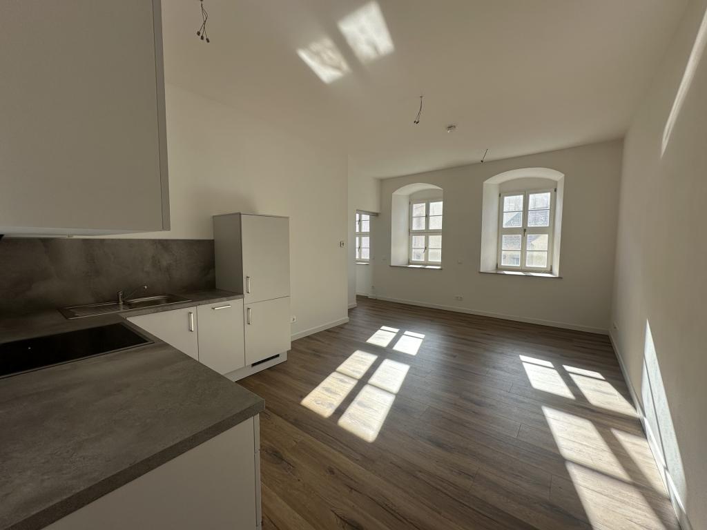 Geräumige 2-Raumwohnung mit Einbauküche im Stadtzentrum von Meißen - Foto 4