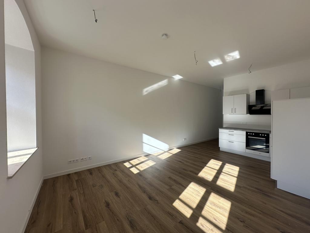 Geräumige 2-Raumwohnung mit Einbauküche im Stadtzentrum von Meißen - Foto 2