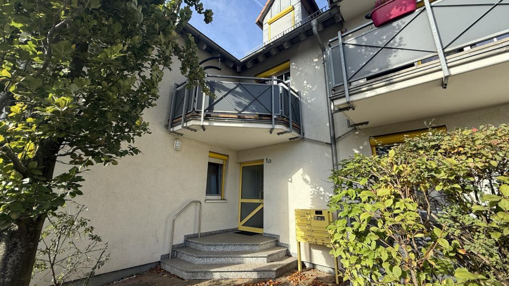 Geräumige Dachgeschosswohnung in guter Lage von Radebeul - Photo 4