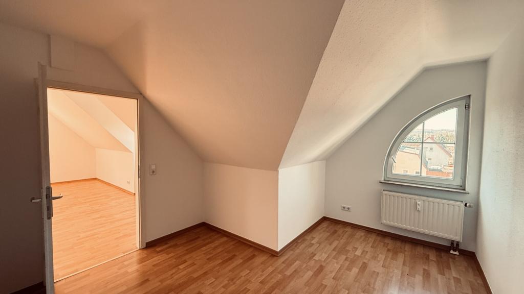 Geräumige Dachgeschosswohnung in guter Lage von Radebeul - Photo 5