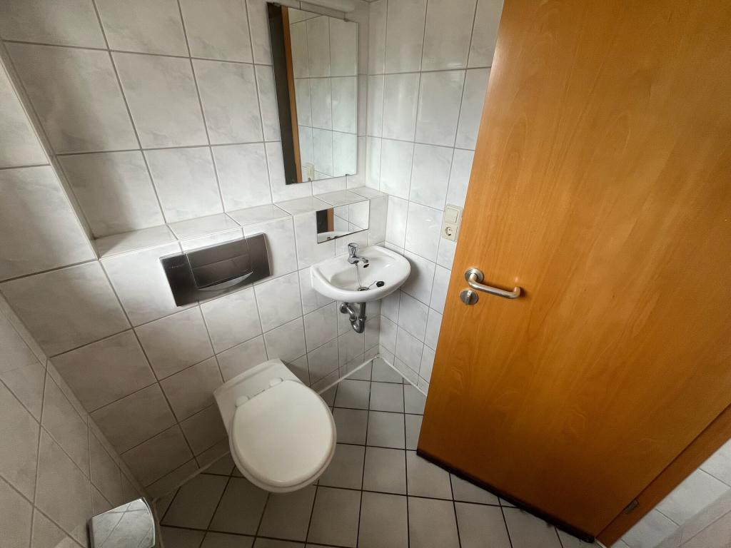 Geräumige 3-Raumwohnung in zentraler Lage von Weinböhla - Foto 2