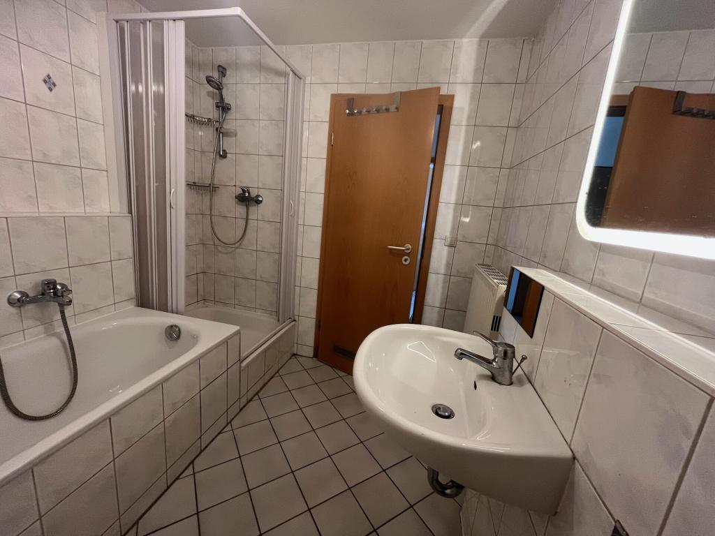 Geräumige 3-Raumwohnung in zentraler Lage von Weinböhla - Foto 3