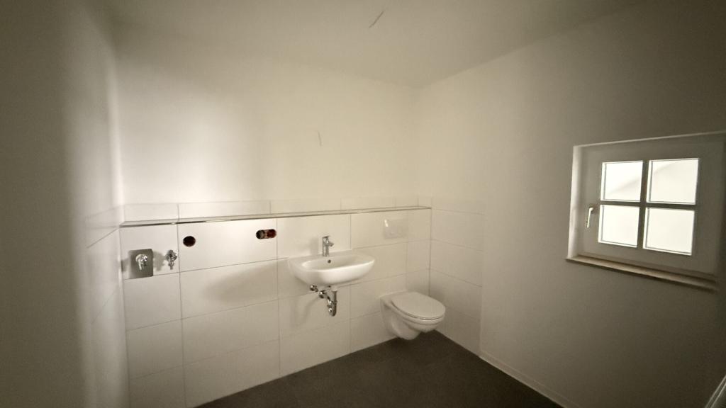 Große 5-Raumwohnung mit viel Platz für Ihre Familien in zentraler Lage von Großenhain - Foto 4