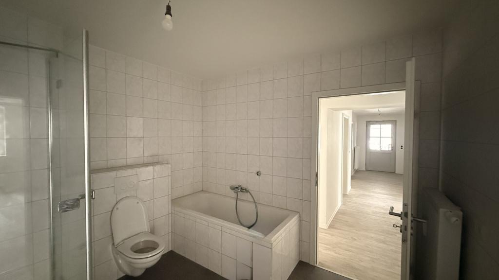Große 5-Raumwohnung mit viel Platz für Ihre Familien in zentraler Lage von Großenhain - Foto 3