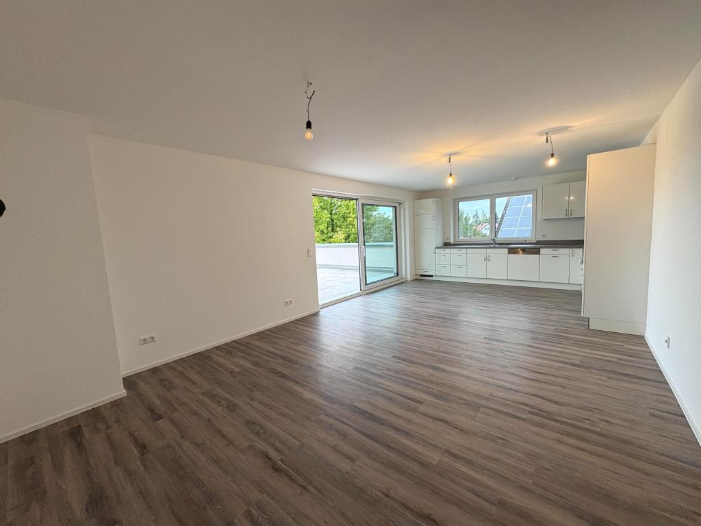 Erstbezug einer hochwertigen 3-Zimmerwohnung mit großer Dachterrasse in Laupheim - Foto 3
