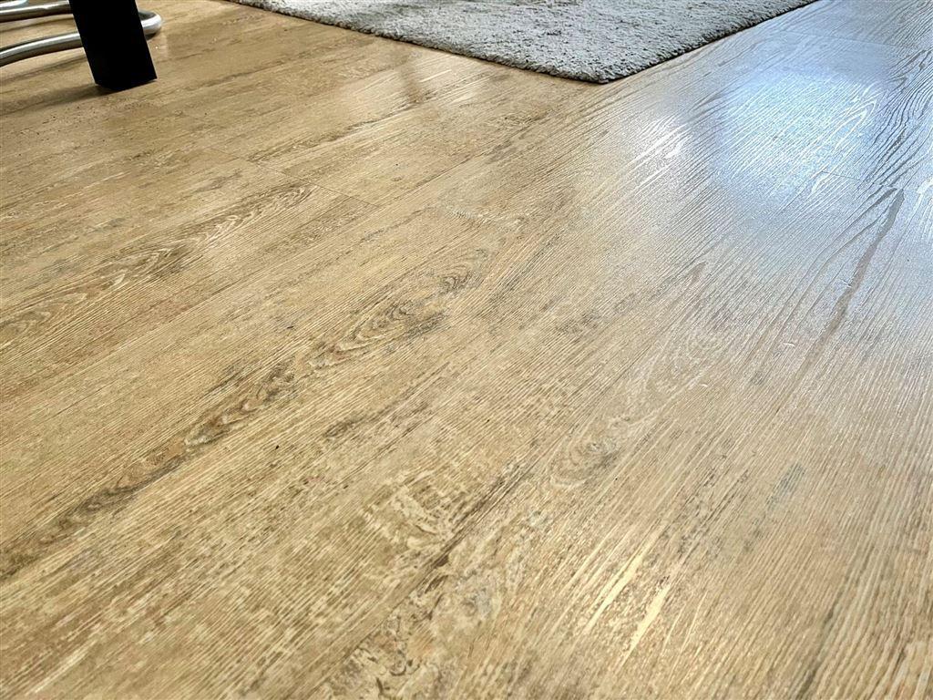 Neuer Vinylboden