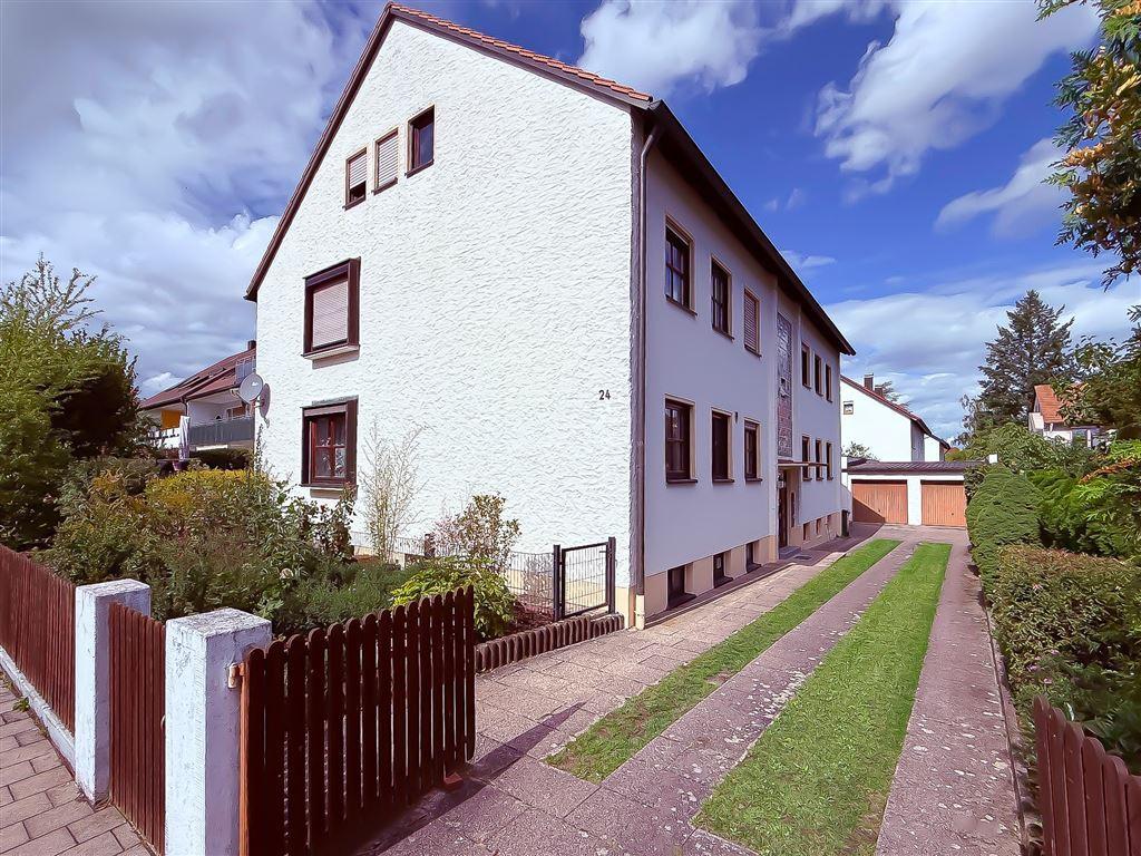 Hauseinfahrt