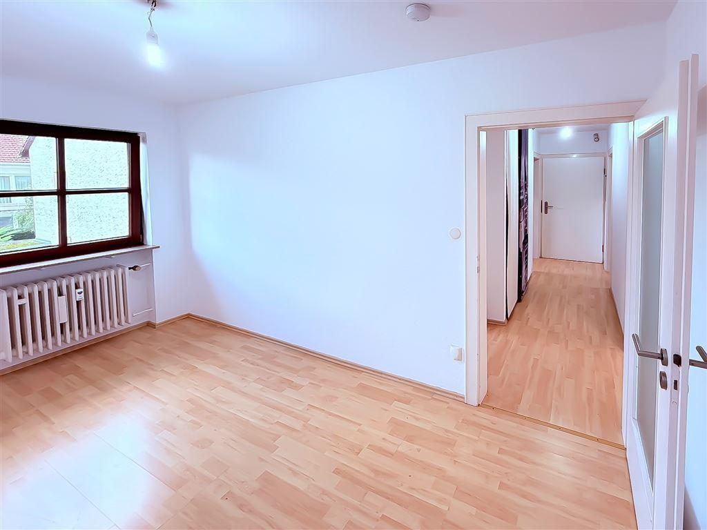 Kinderzimmer oder Büro
