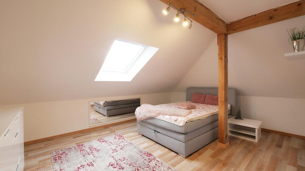 1. Schlafzimmer OG