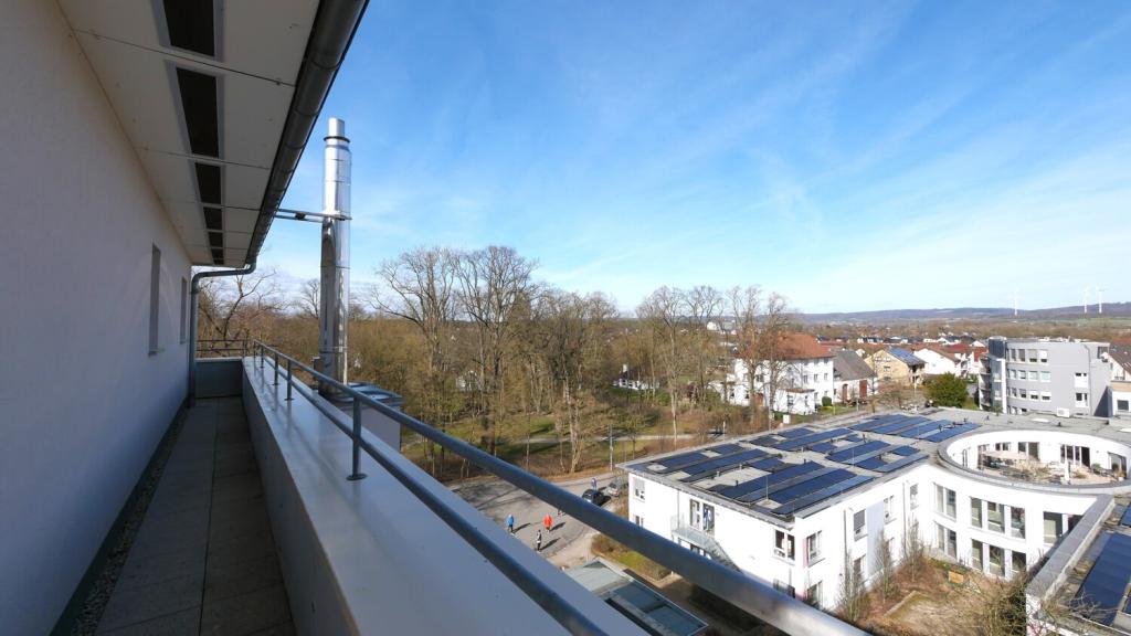 Lichtdurchflutetes Penthouse am Jordanpark - Photo 3