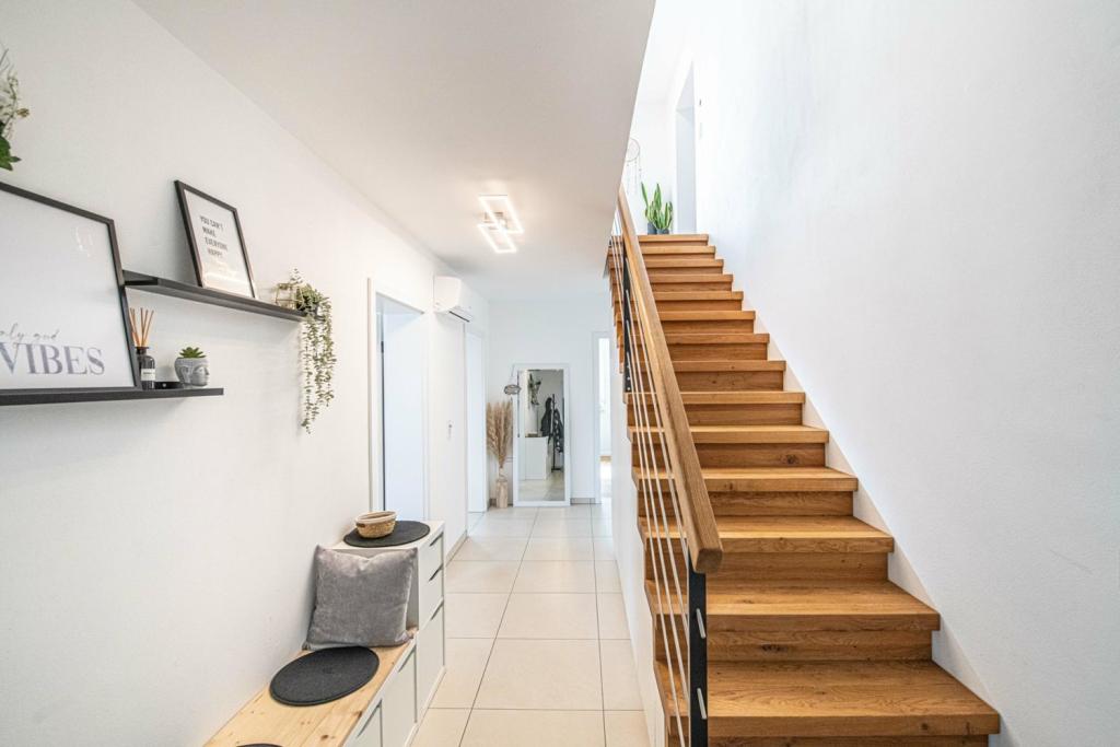 OG_Flur_und_Eingangsbereich