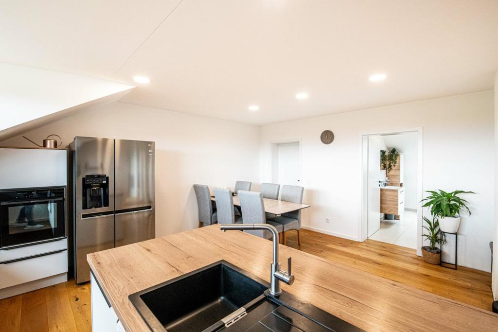 DG_Küche_mit_Essbereich