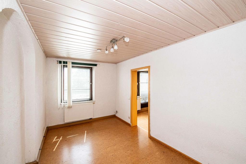 OG_Wohnung_rechts_Zimmer_1
