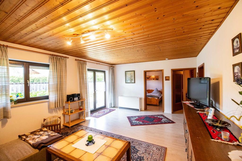 UG_Wohnzimmer(2)