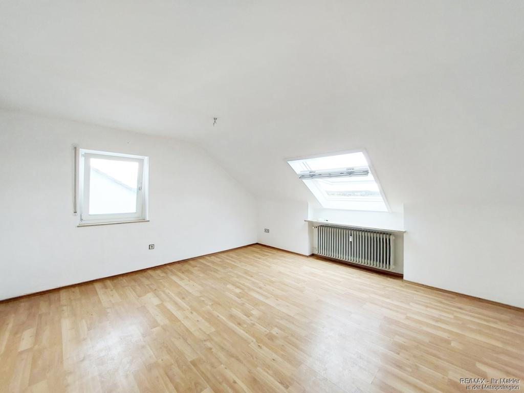 Gemütliche 3 Zimmer Dachgeschosswohnung - Foto 2