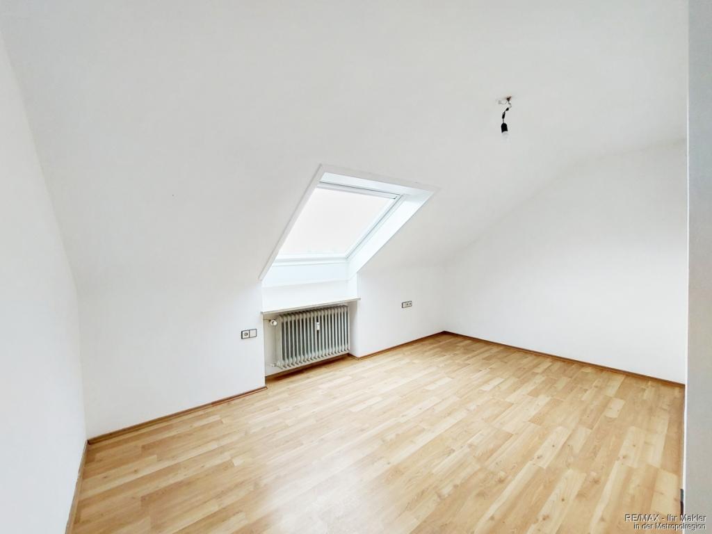 Gemütliche 3 Zimmer Dachgeschosswohnung - Foto 4