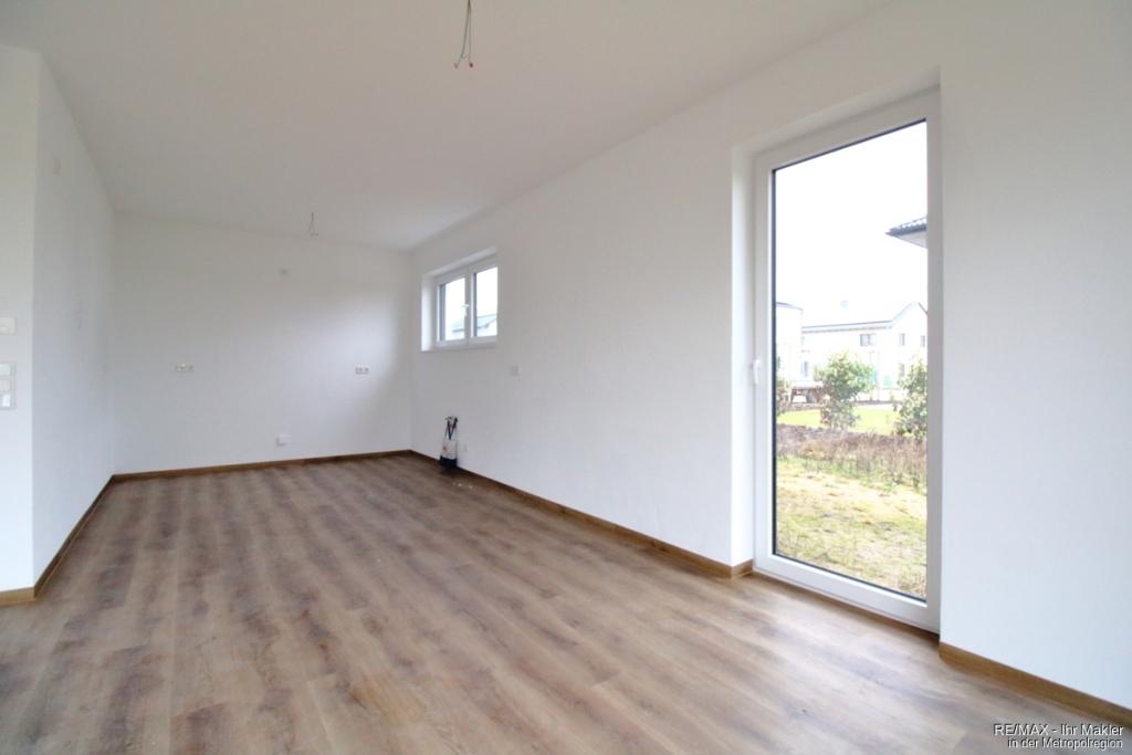 Lichtdurchflutet & Effizient: Neues Einfamilienhaus zu vermieten - Foto 2