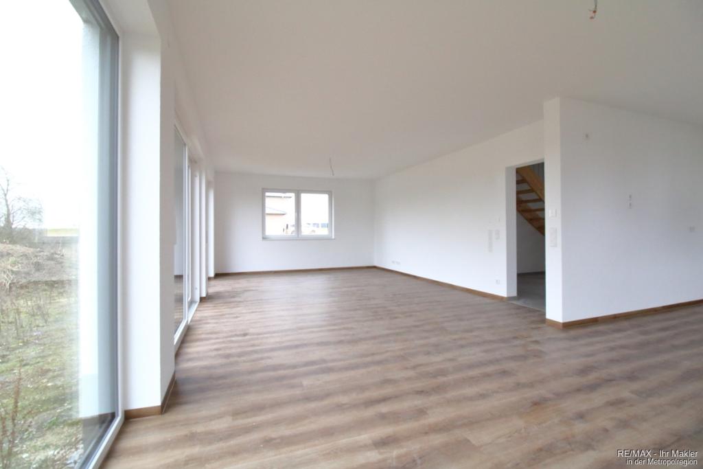 Lichtdurchflutet & Effizient: Neues Einfamilienhaus zu vermieten - Foto 1