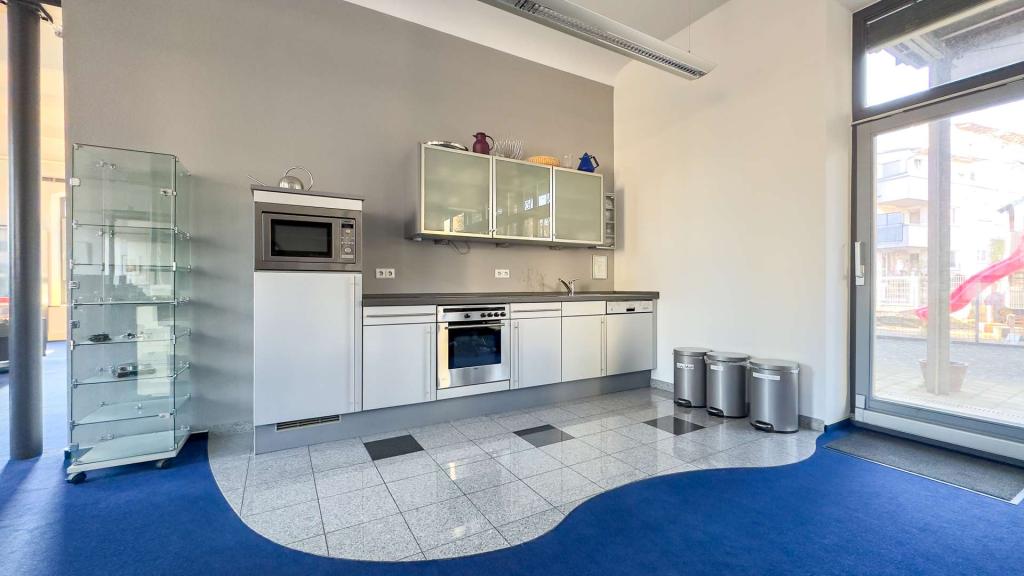 Stilvolles Loftstudio mit hohen Decken und flexibler Nutzung - Photo 1