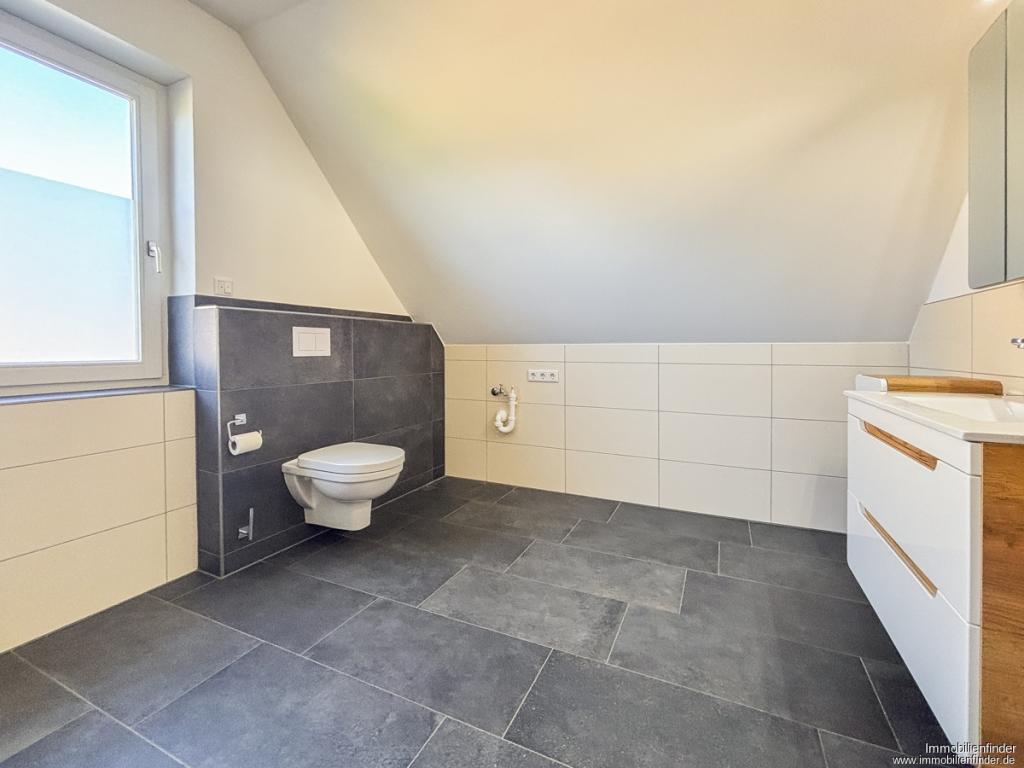 Stadtlohn-Breul: 3-Zimmer-DG-Wohnung mit Loggia, ruhig im Zweifamilienhaus - Foto 4