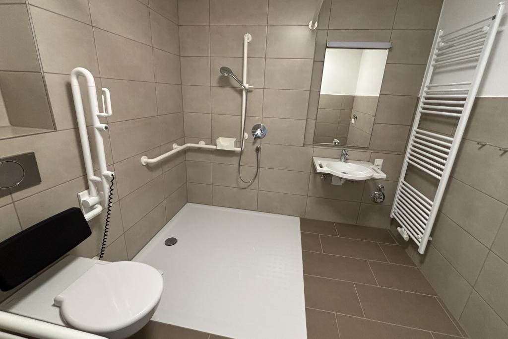 Erstbezug zur Miete in komfortabler und moderner Seniorenwohnanlage - Photo 5