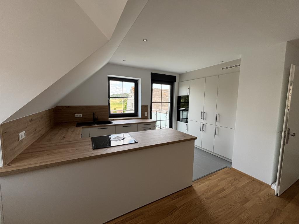 3-Zimmer-Wohnung zum Erstbezug nach Dachgeschossausbau - Photo 2