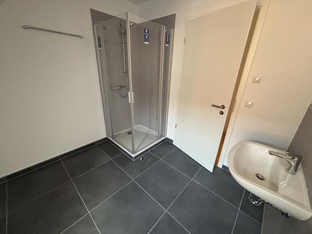 3-Zimmer-Wohnung zum Erstbezug nach Dachgeschossausbau - Photo 4