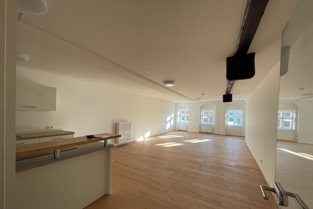 2-Zimmer-Wohnung im 3. Obergeschoss mit persönlichem Gartenanteil - Photo 1