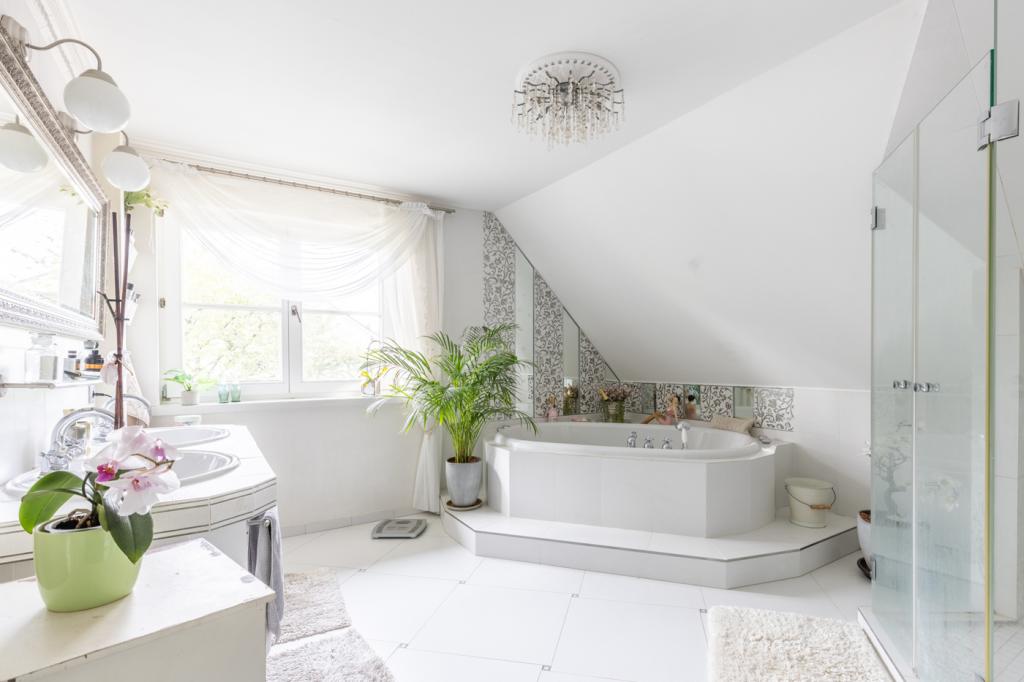 Hauptbadezimmer