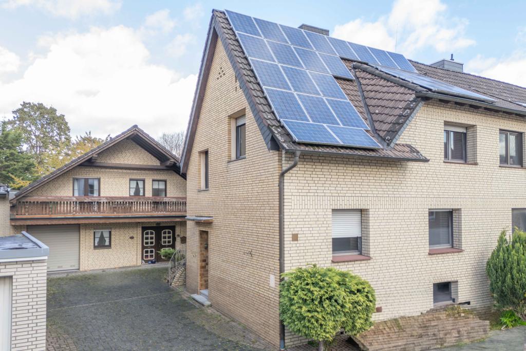 DI - Forbes Global Properties