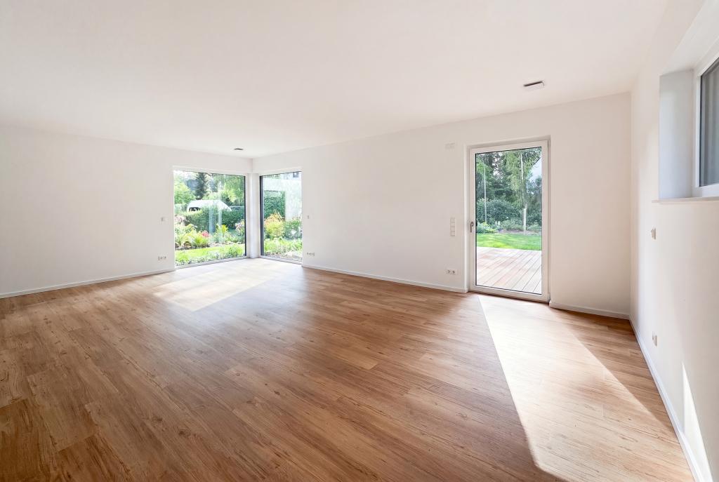 Moderne Stadtvilla mit Garten, Souterrain, Wärmepumpe und Energieeffizienz A+ in ruhiger Bestlage - Photo 1